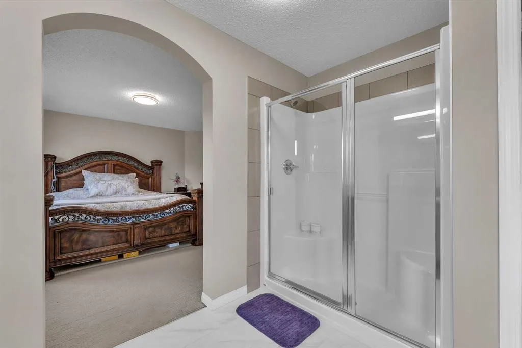 138 Saddlecrest Park NE