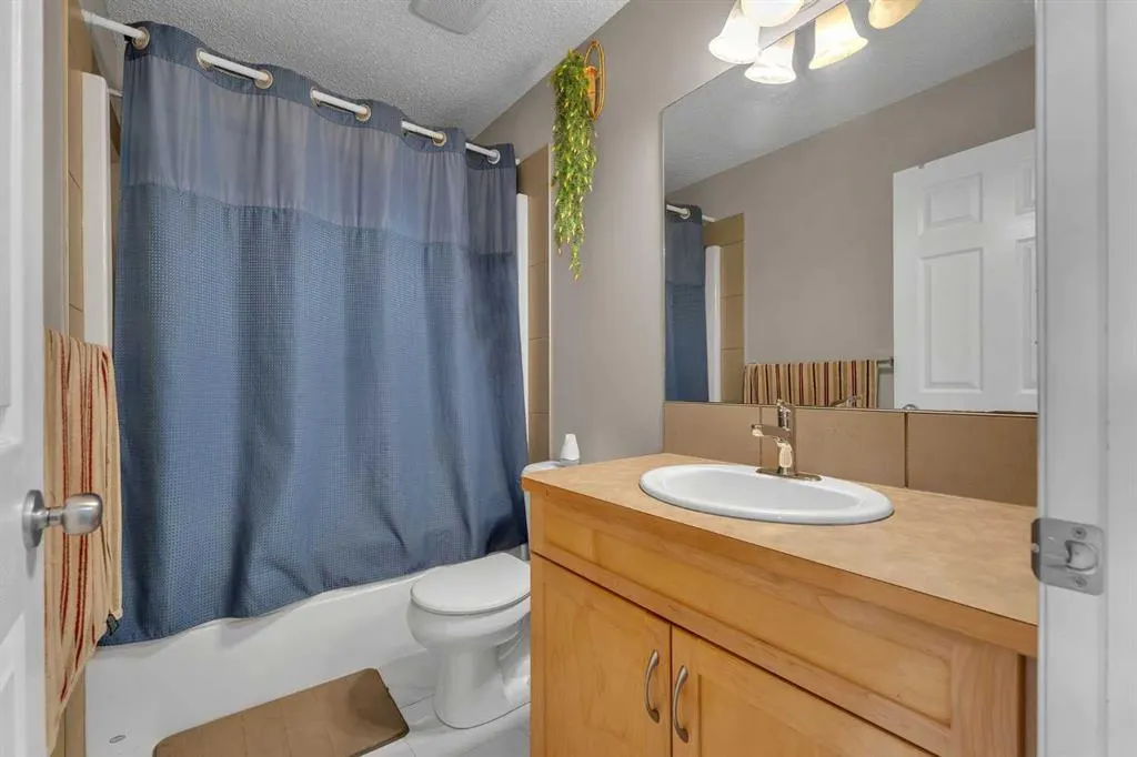 138 Saddlecrest Park NE