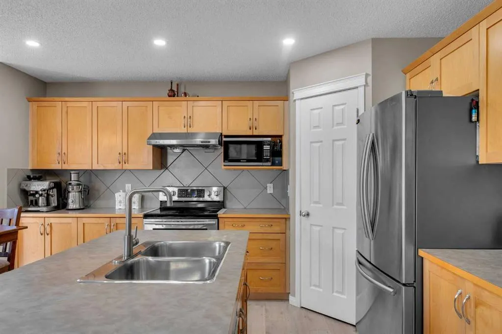 138 Saddlecrest Park NE