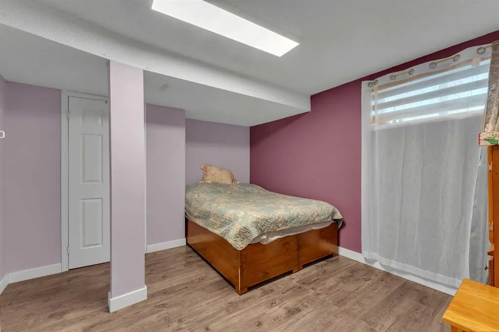 138 Saddlecrest Park NE