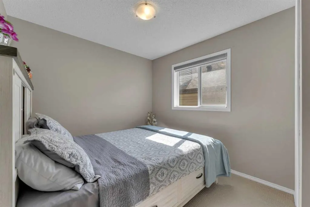 138 Saddlecrest Park NE