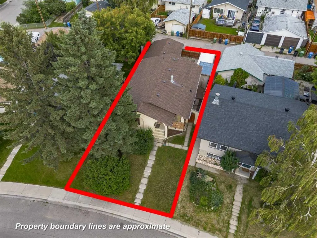 212 Doverview Crescent SE