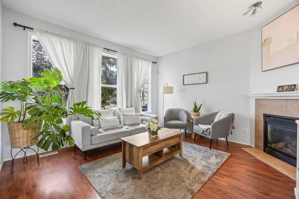 55 Covemeadow Close NE