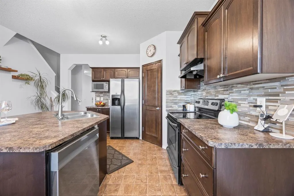 55 Covemeadow Close NE