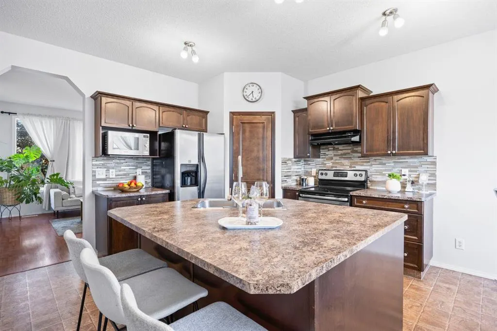 55 Covemeadow Close NE