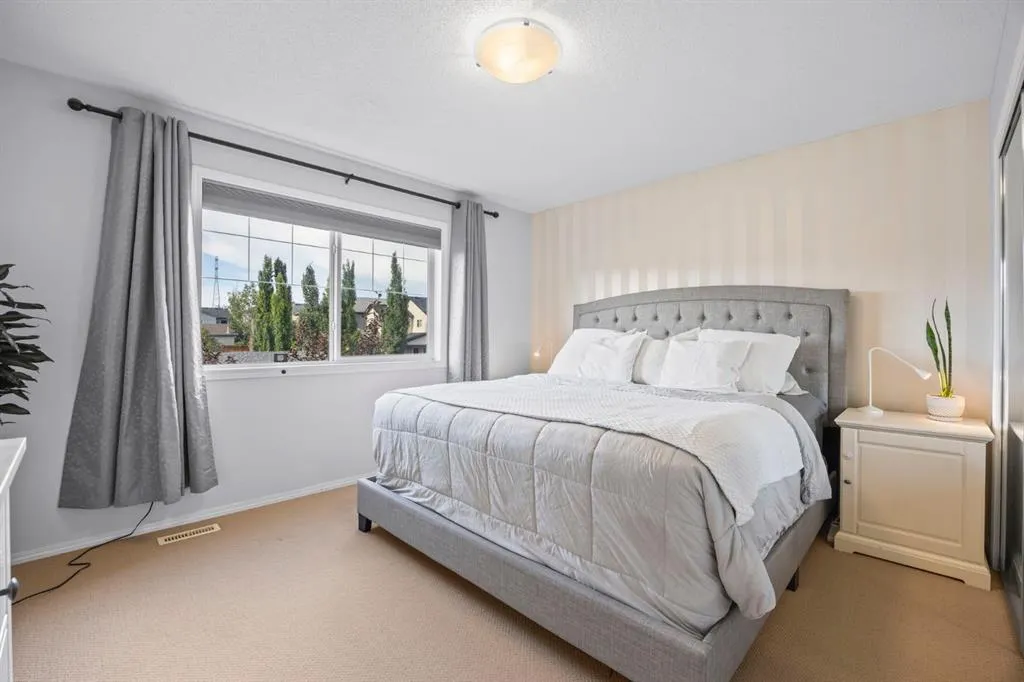 55 Covemeadow Close NE