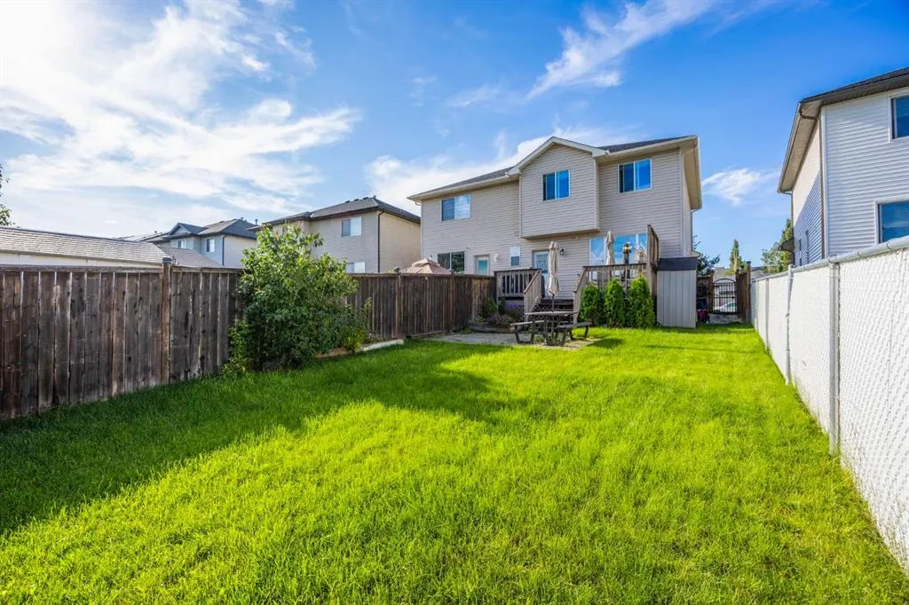 55 Covemeadow Close NE