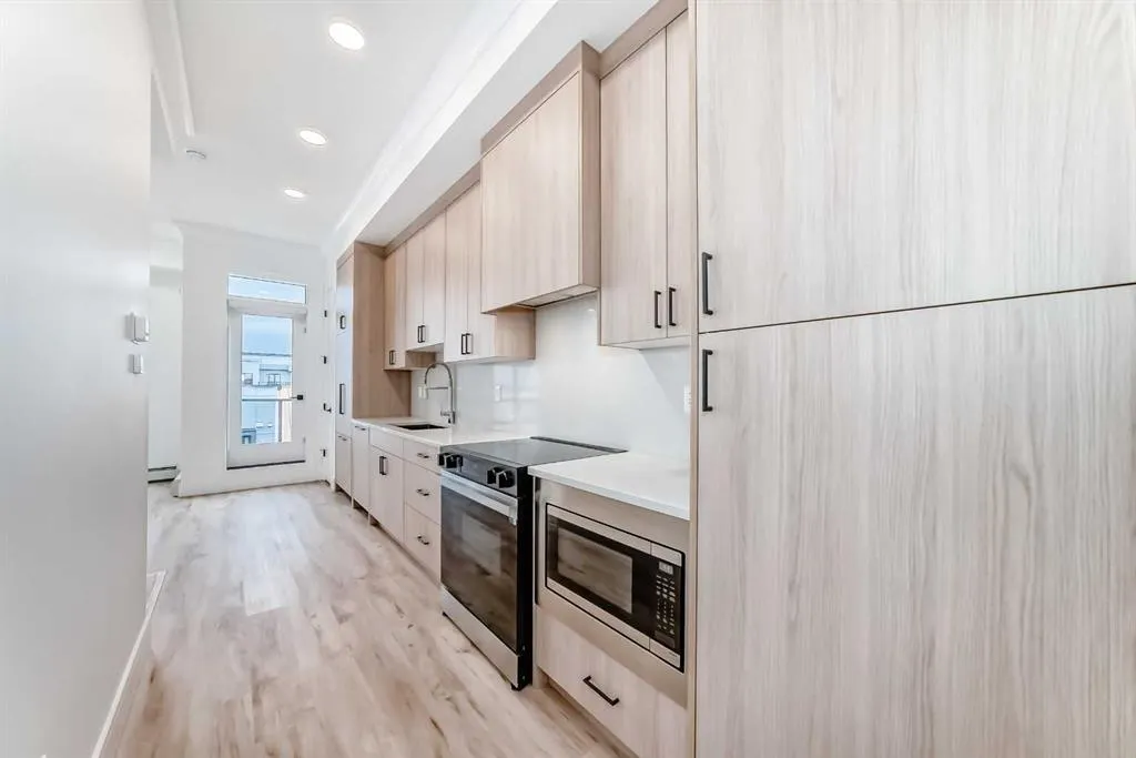 4270 Norford Avenue NW, #1403