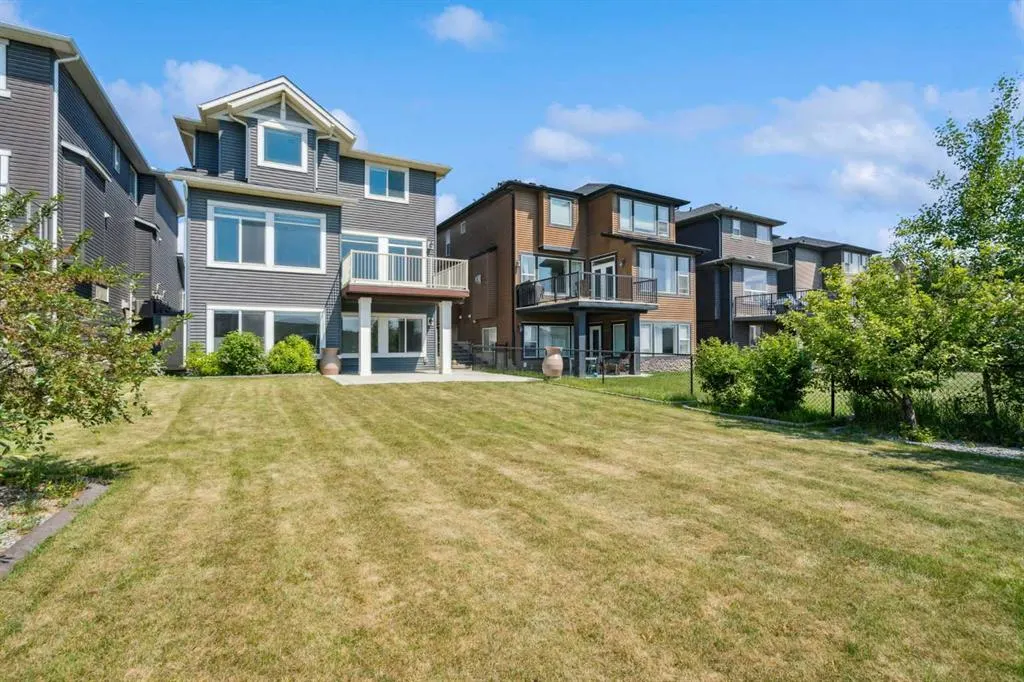 106 Nolancliff Crescent NW