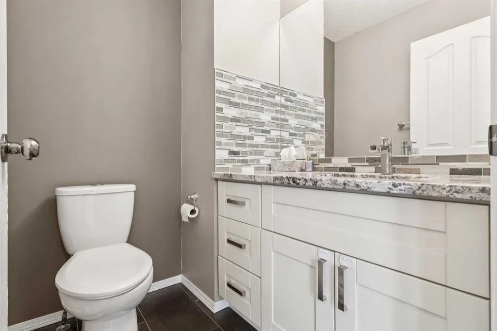 132 Citadel Meadow Bay NW