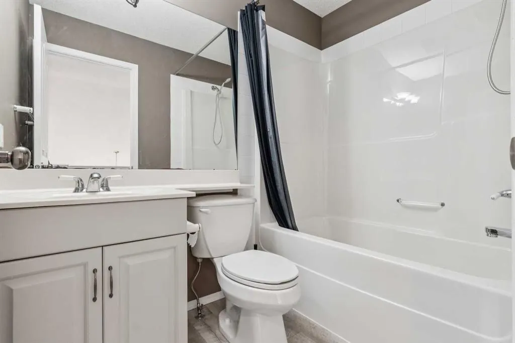 132 Citadel Meadow Bay NW