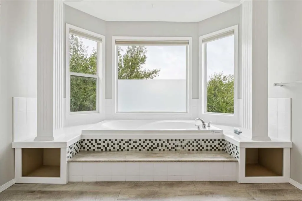 132 Citadel Meadow Bay NW