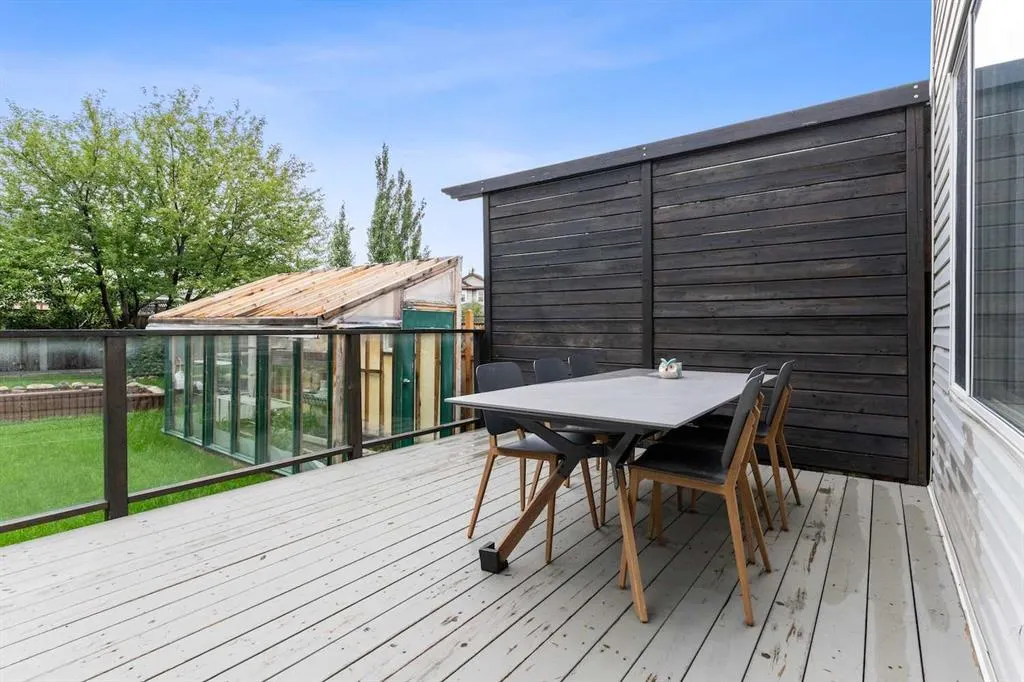 132 Citadel Meadow Bay NW