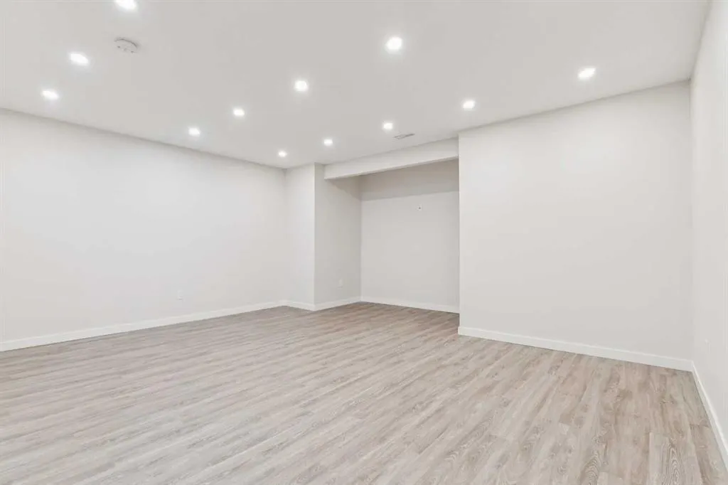 132 Citadel Meadow Bay NW