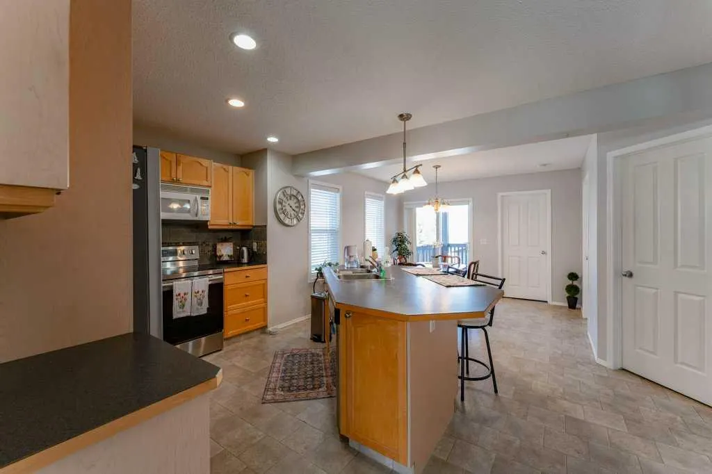 178 Covemeadow Crescent NE