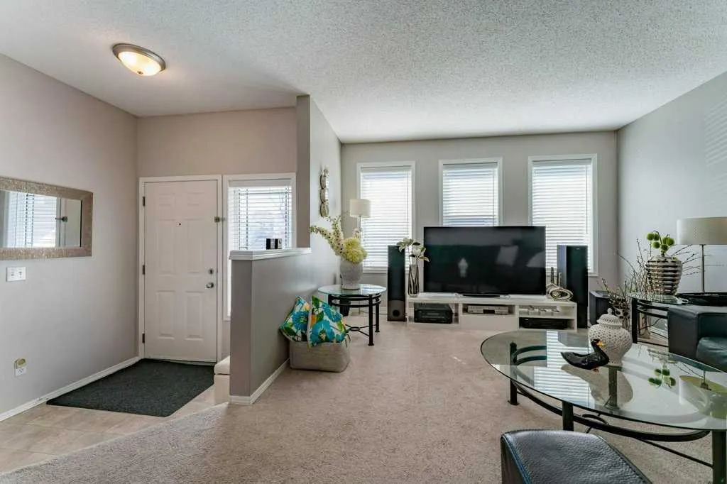 178 Covemeadow Crescent NE