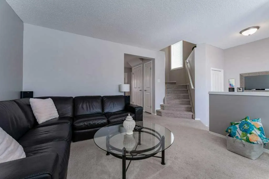 178 Covemeadow Crescent NE