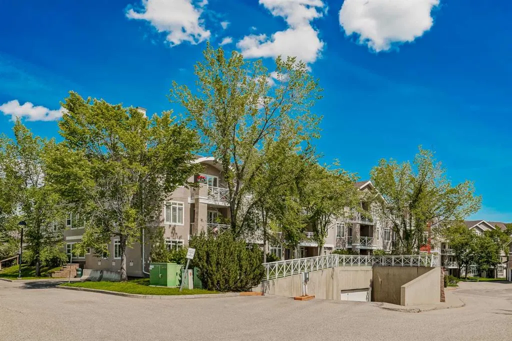 40 Parkridge View SE, #201