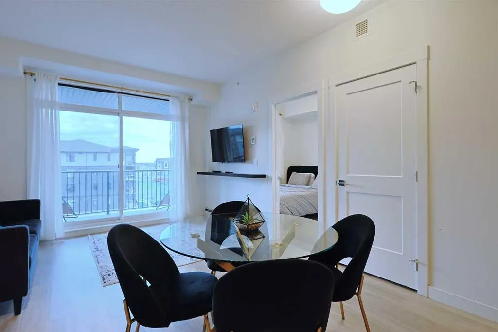 20 Sage Hill Walk NW, #413