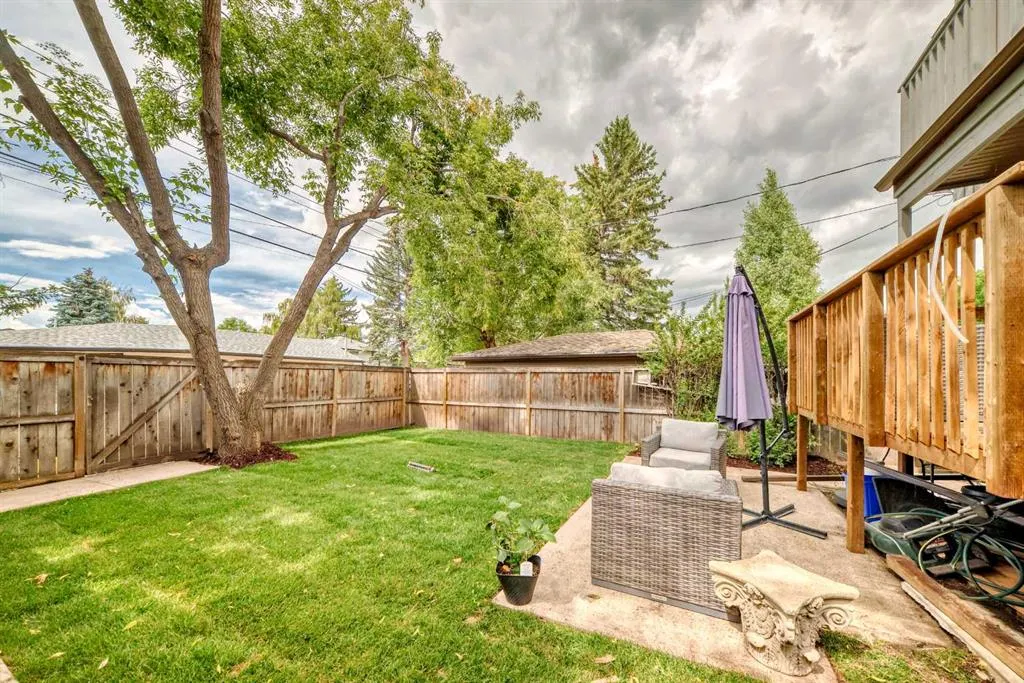 329 37 Street SW