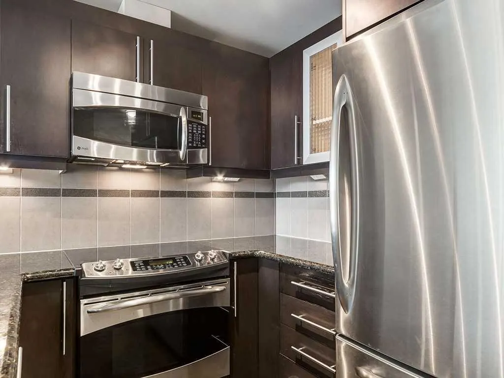 817 15 Avenue SW, #803