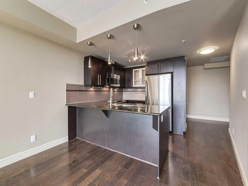 817 15 Avenue SW, #803
