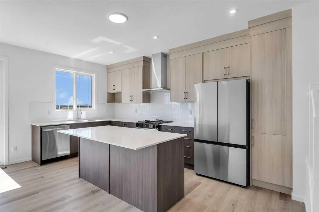 53 Cityside View NE