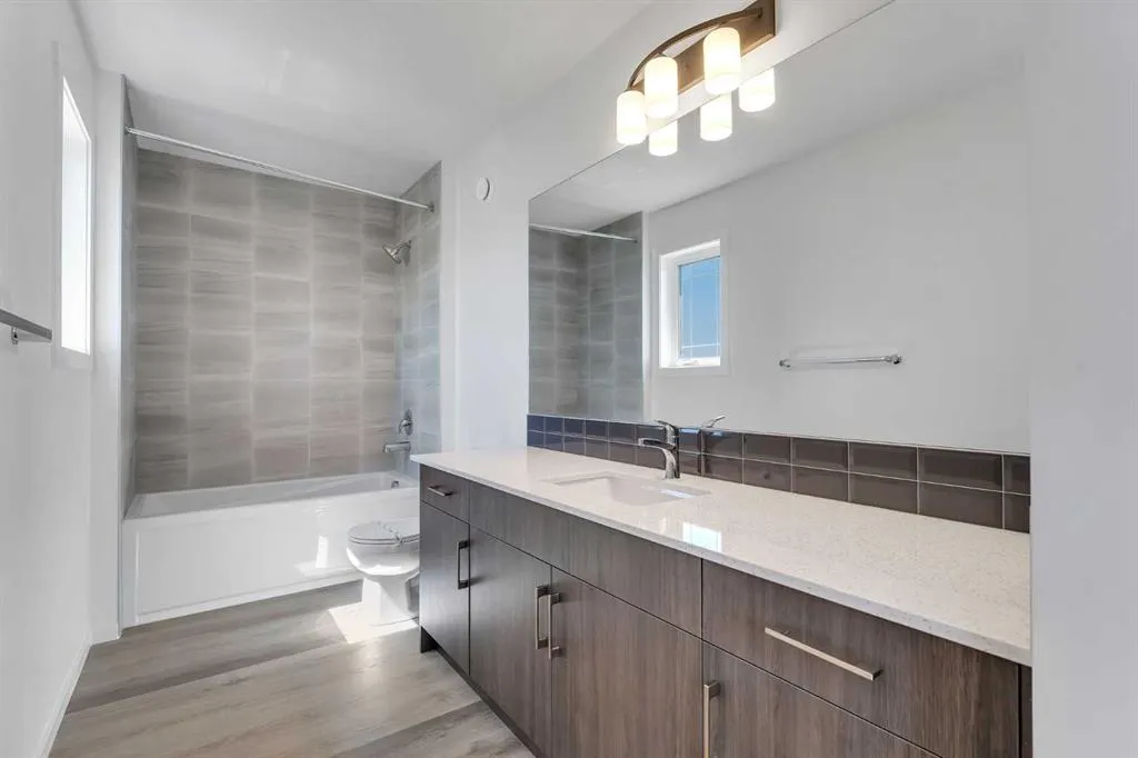 53 Cityside View NE