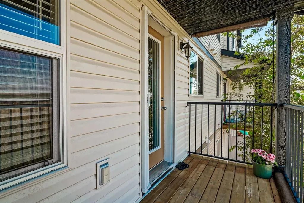 313 Copperpond Landing SE
