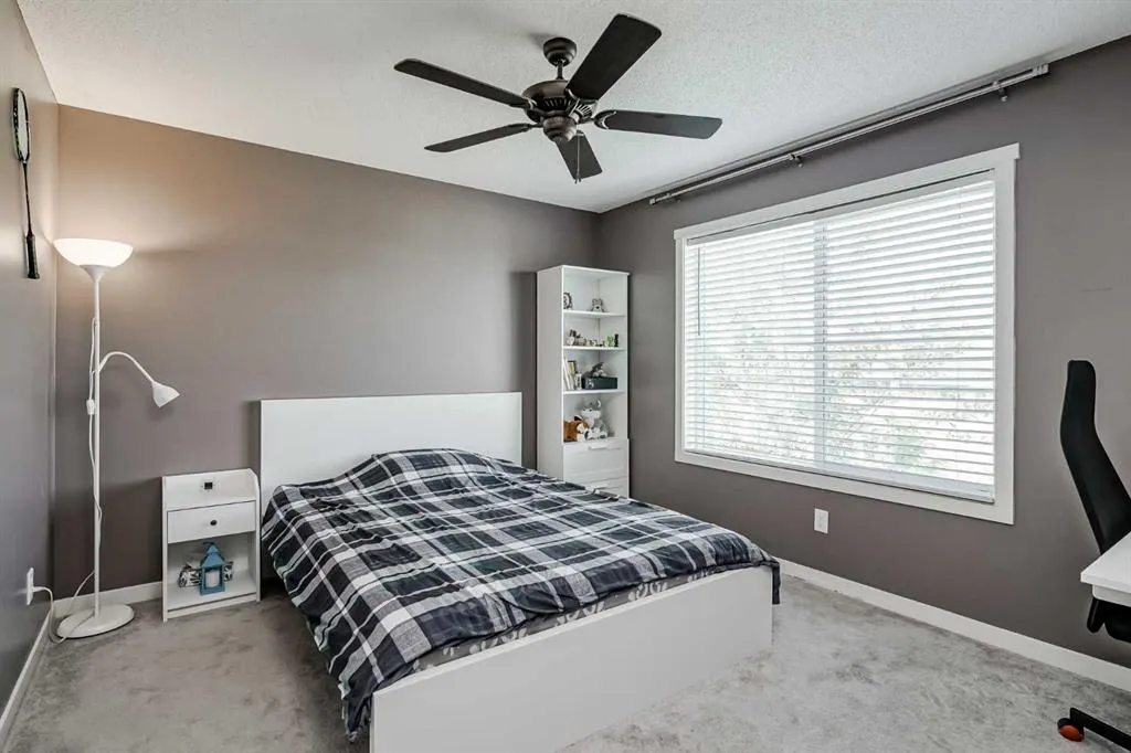 313 Copperpond Landing SE