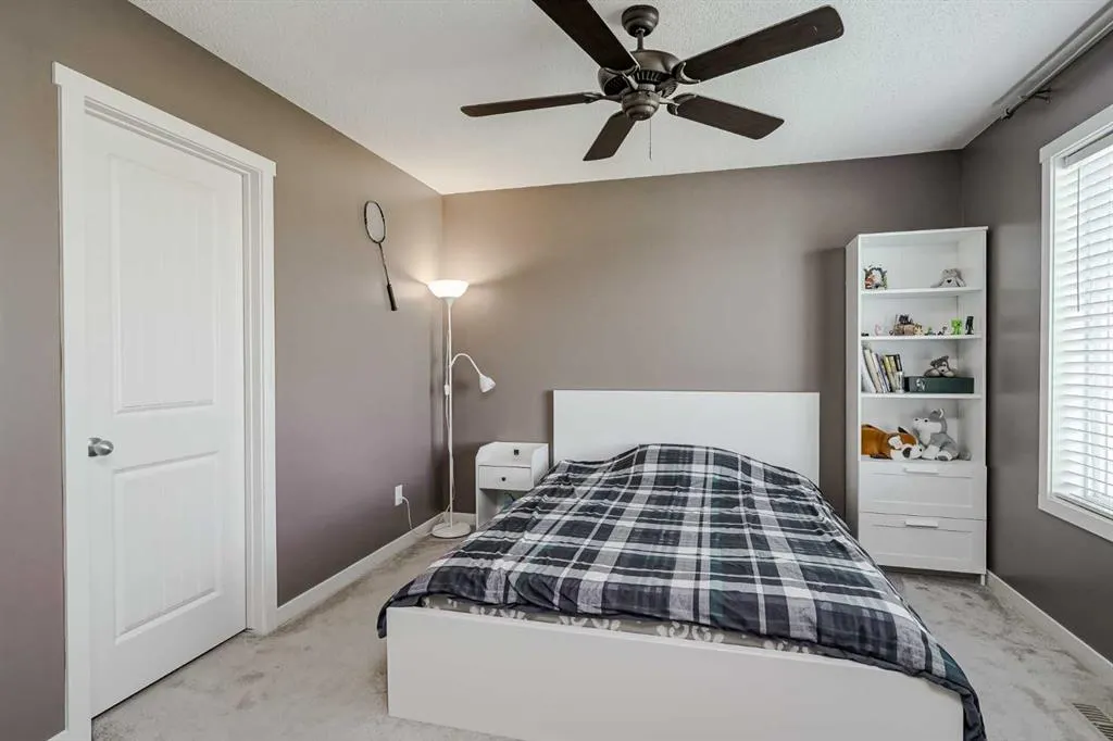313 Copperpond Landing SE