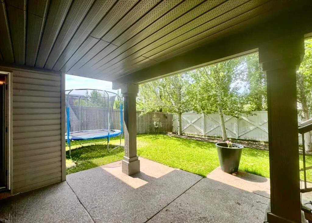 160 Rainbow Falls Grove