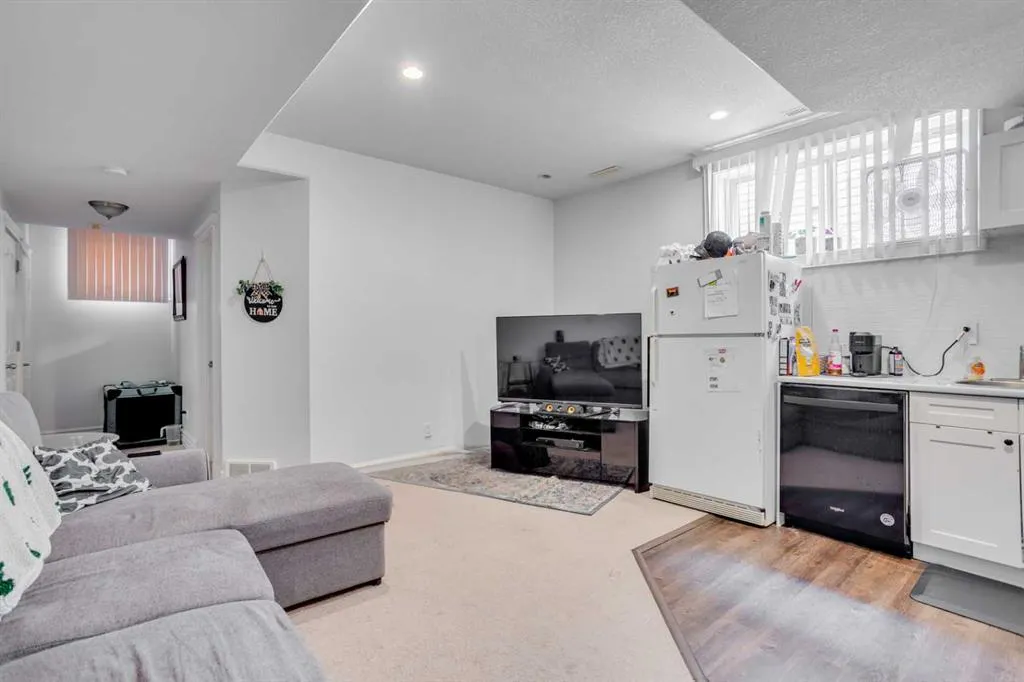 176 Maple Leaf Lane