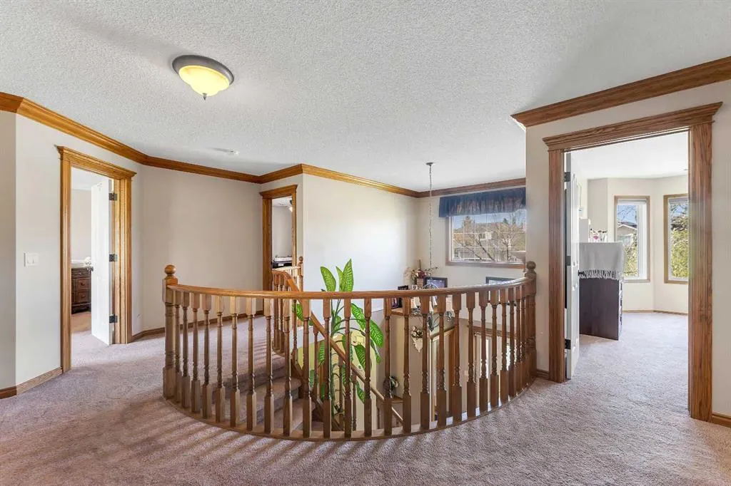 33 Edgevalley Way NW