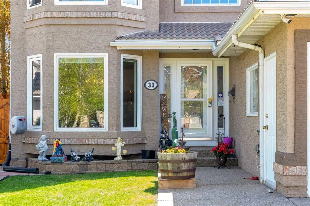 33 Edgevalley Way NW