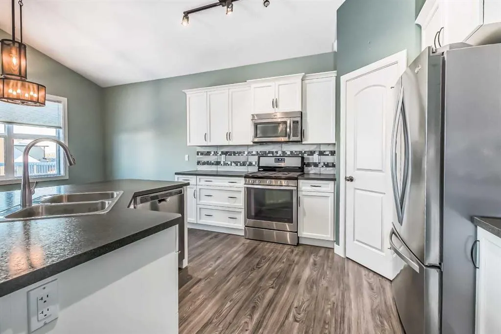 119 Mitchell Crescent