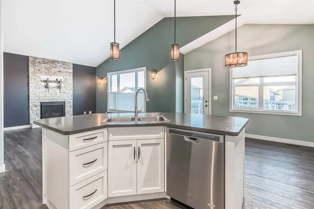 119 Mitchell Crescent