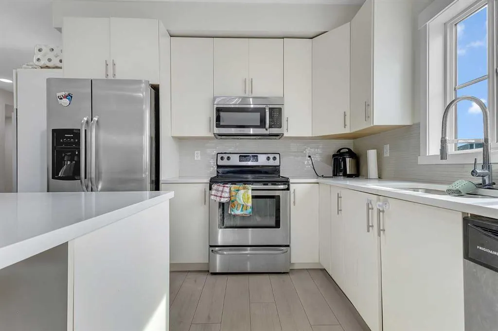 99 Copperstone Park, #2418