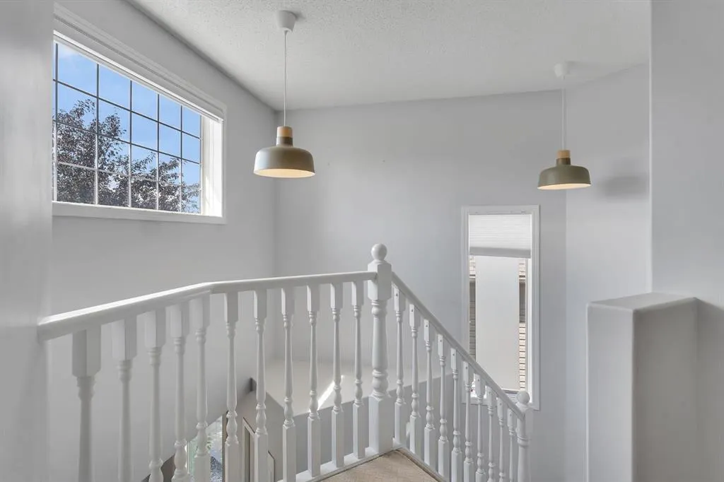 266 Covehaven View NE
