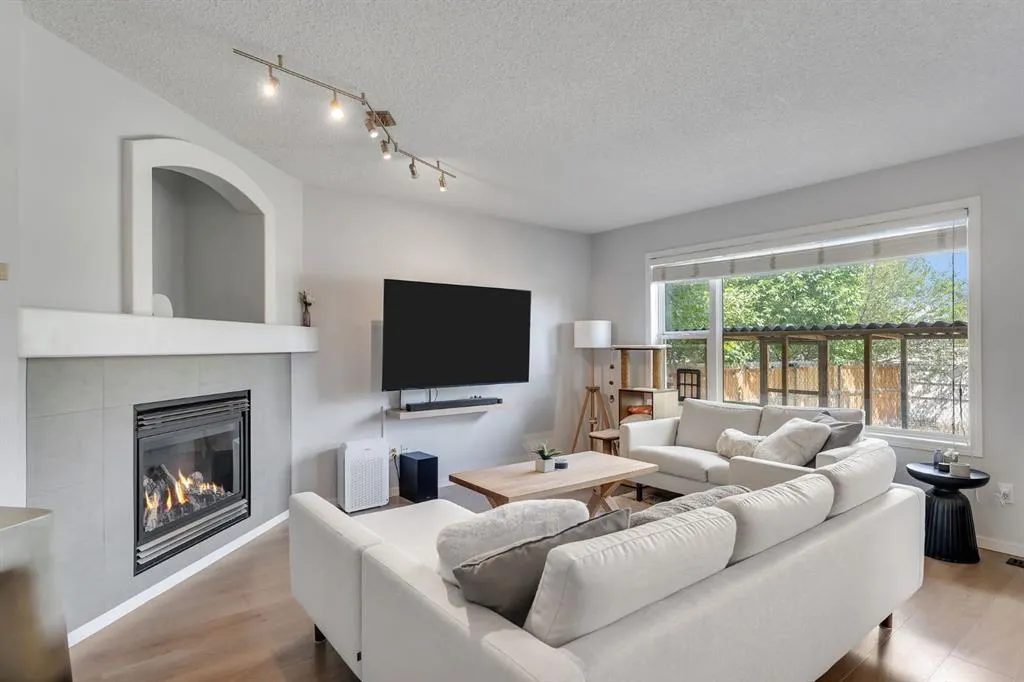 266 Covehaven View NE
