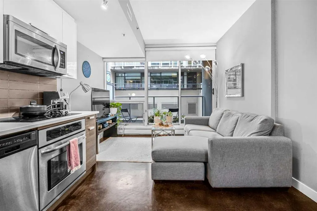 235 9A Street NW, #207