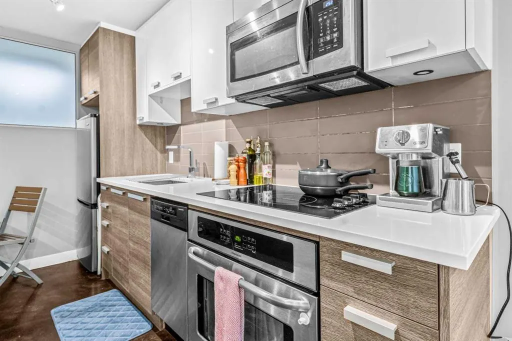 235 9A Street NW, #207