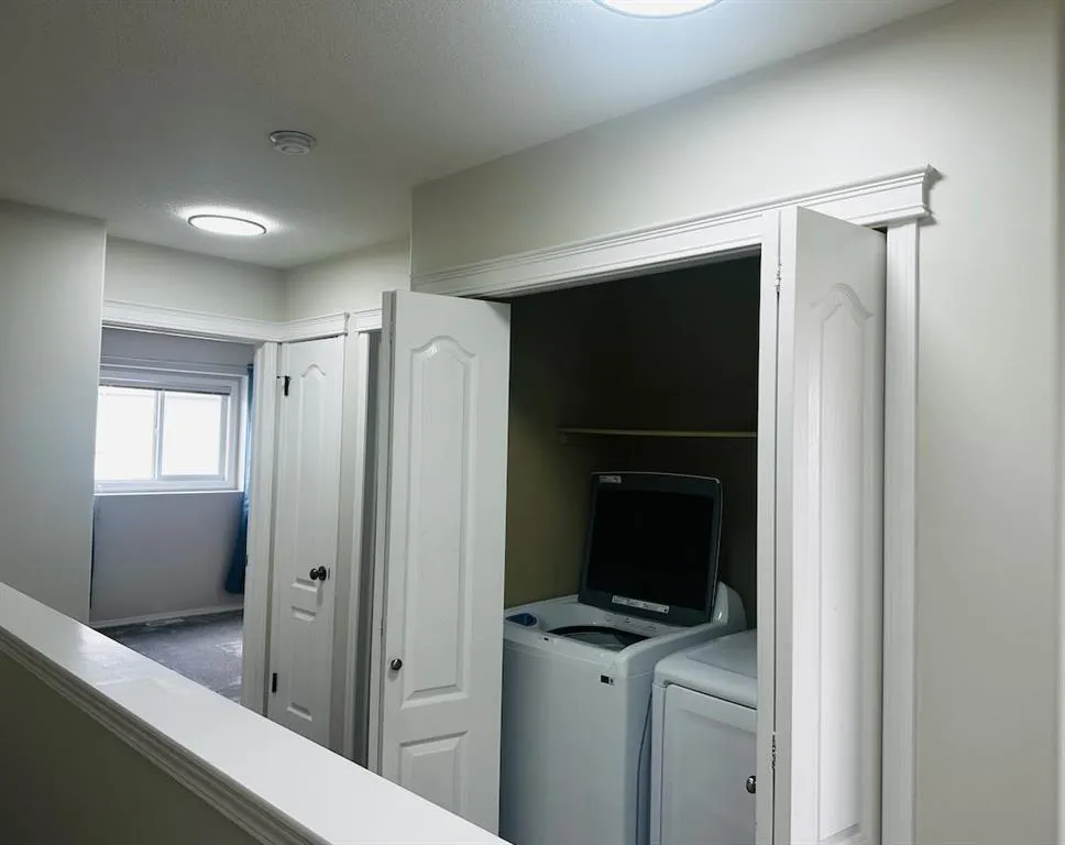 12 Northlands Pointe