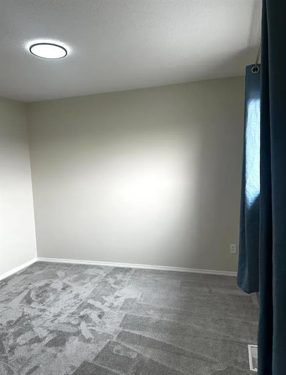 12 Northlands Pointe