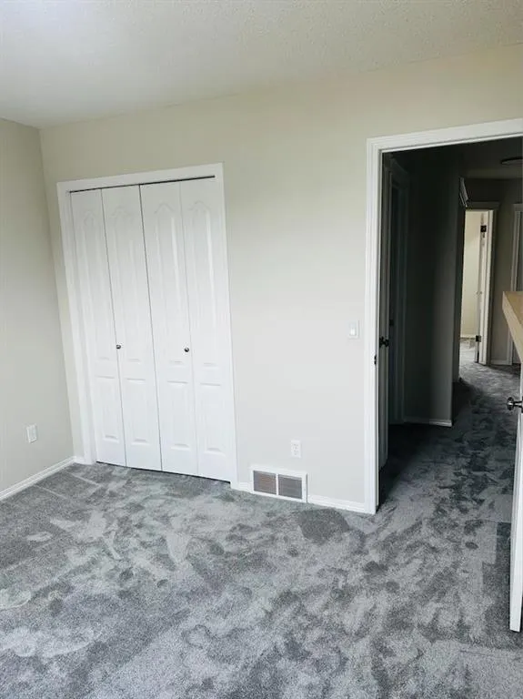 12 Northlands Pointe