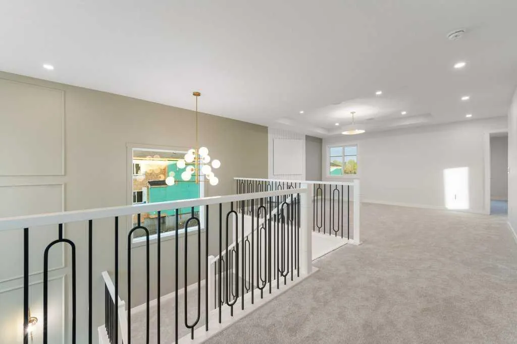 351 Waterford Grove
