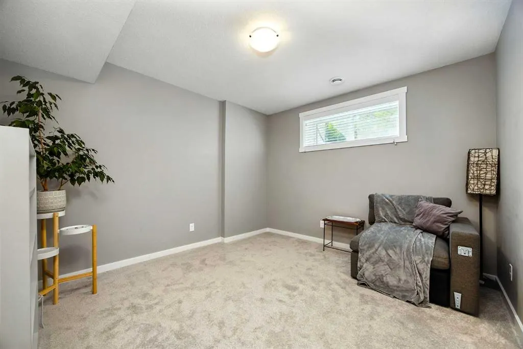 116 Wolf Hollow Park SE