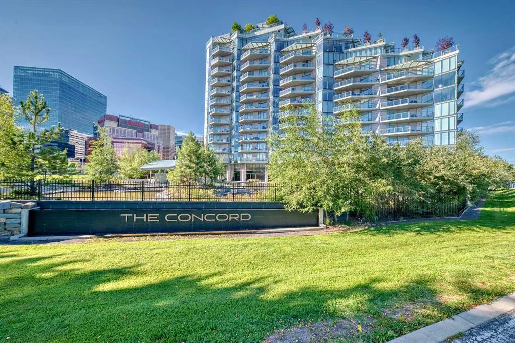 738 1 Avenue SW, #302