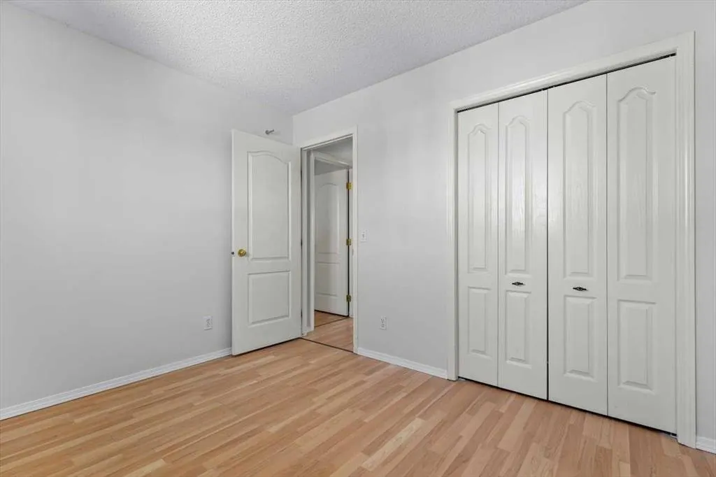 911 Arbour Lake Road NW