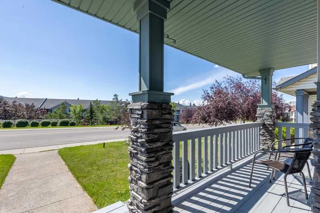 911 Arbour Lake Road NW